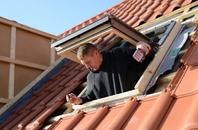 Pose de fenêtres de toit Velux à Trémentines